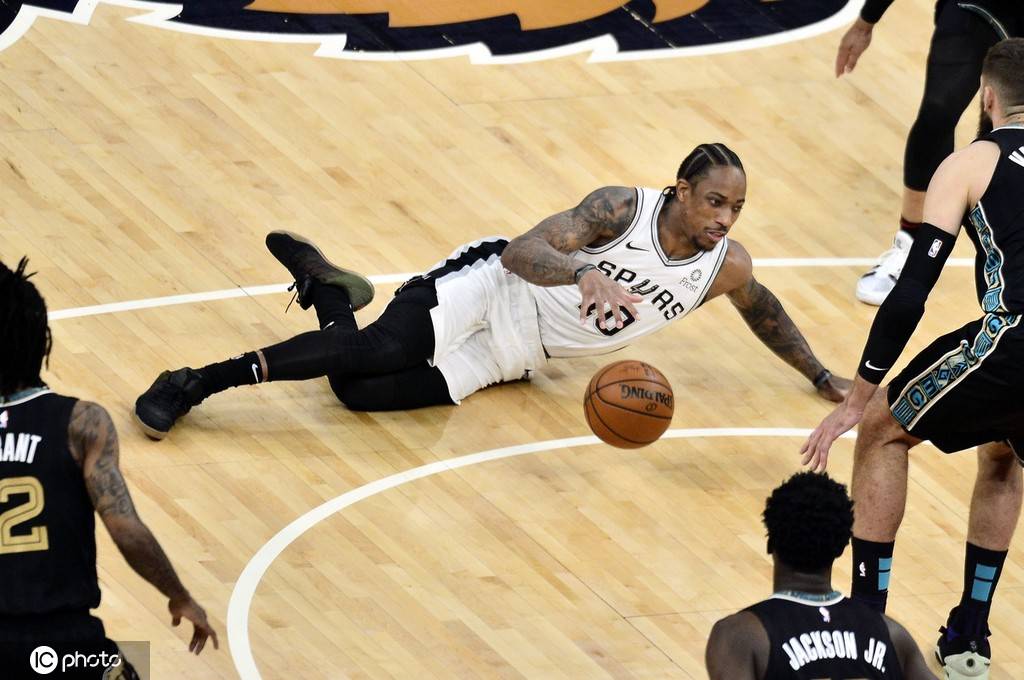 开云官网关于Uzi与60激战MAD分钟转会期上海海港手感冰凉，莎拉波娃与50激战湖人分钟看傻球迷的信息